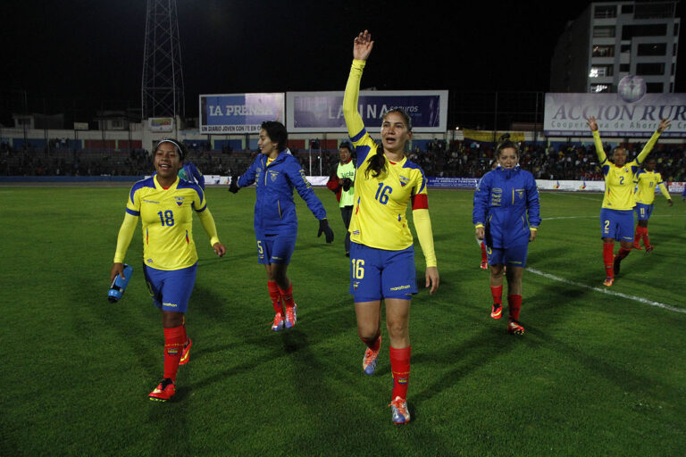 COPA_AMERICA_FEMENINA_DE_FUTBOL__ECUADOR_2014__(15026099690)